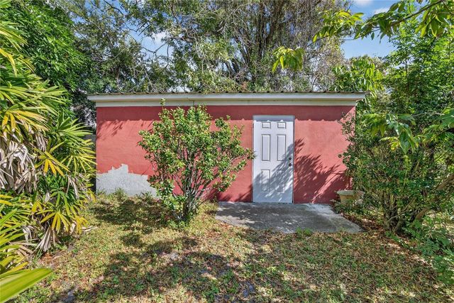 3605 W FLORA STREET, Tampa, FL 33614