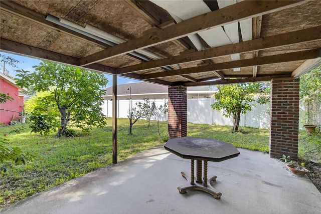 3605 W FLORA STREET, Tampa, FL 33614