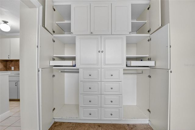 3605 W FLORA STREET, Tampa, FL 33614