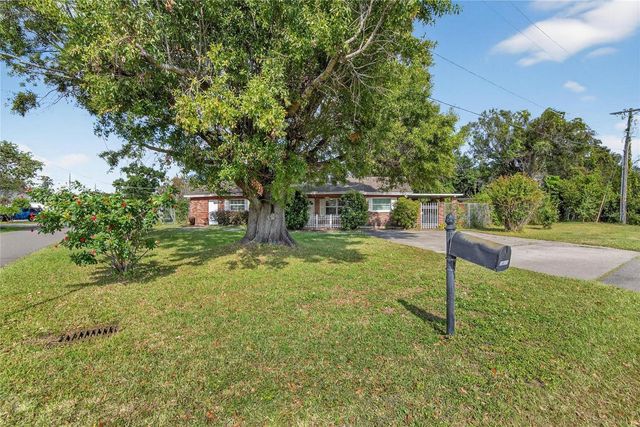 3605 W FLORA STREET, Tampa, FL 33614