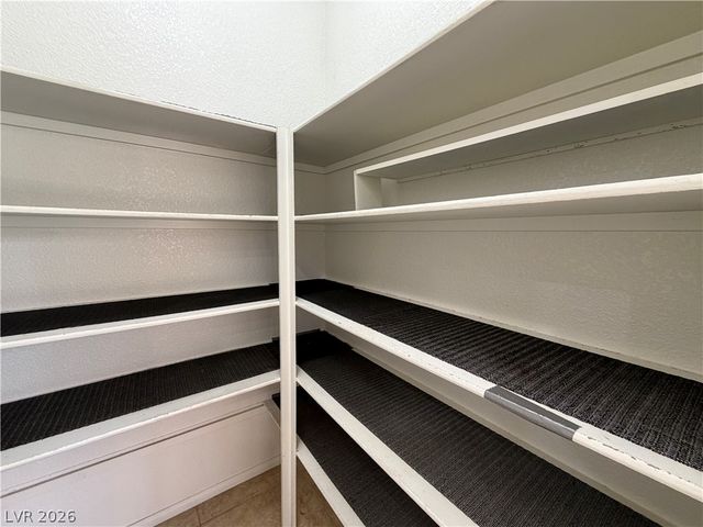 1057 Country Skies Avenue, Las Vegas, NV 89123