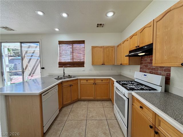 1057 Country Skies Avenue, Las Vegas, NV 89123