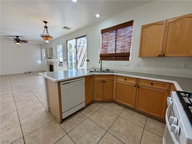 1057 Country Skies Avenue, Las Vegas, NV 89123