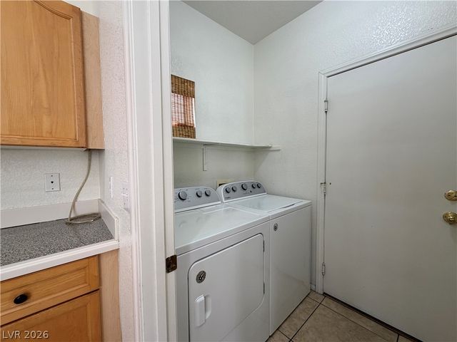 1057 Country Skies Avenue, Las Vegas, NV 89123