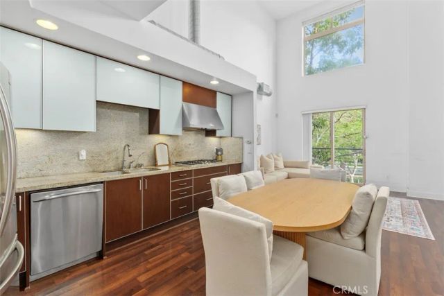 19 Delancy, Irvine, CA 92612