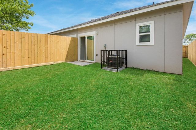 4649 Carmen Street A, Houston, TX 77051