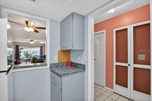 2719 51ST AVENUE W, Bradenton, FL 34207