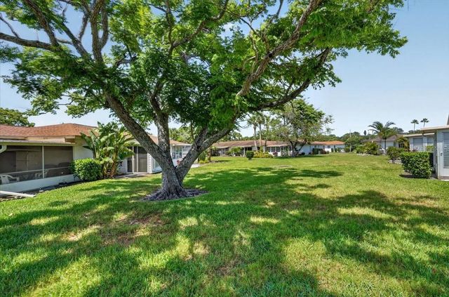 2719 51ST AVENUE W, Bradenton, FL 34207