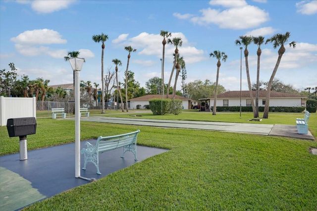 2719 51ST AVENUE W, Bradenton, FL 34207