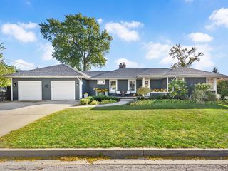 448 W Vallette Street, Elmhurst, IL 60126