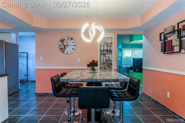 33818 King Richard Drive, Sterling Heights, MI 48310