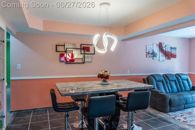 33818 King Richard Drive, Sterling Heights, MI 48310