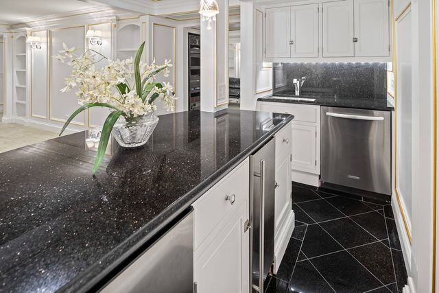 919 HILL Road, Winnetka, IL 60093