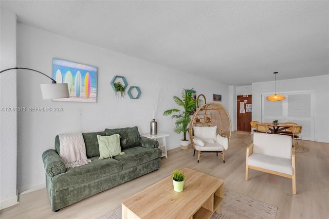 4001 S Ocean Drive 12D, Hollywood, FL 33019