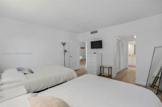 4001 S Ocean Drive 12D, Hollywood, FL 33019