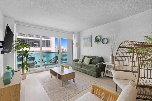 4001 S Ocean Drive 12D, Hollywood, FL 33019