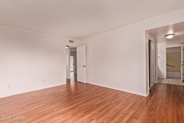 455 S Camino Seco, Tucson, AZ 85710