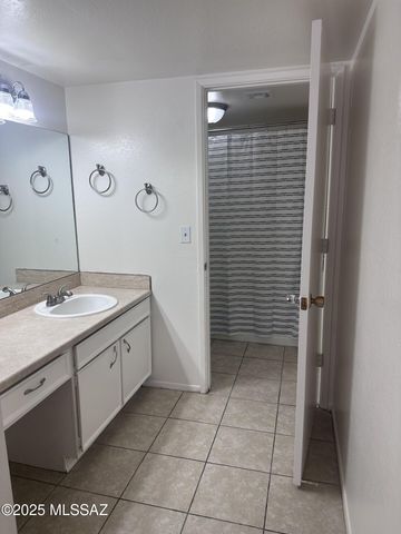 455 S Camino Seco, Tucson, AZ 85710