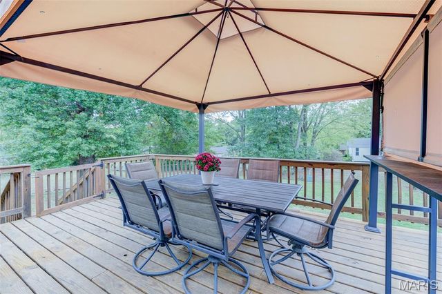 752 Rockridge Drive, Manchester, MO 63021