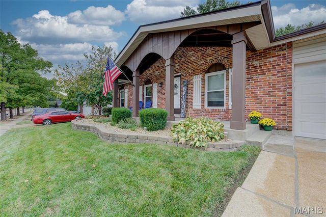 752 Rockridge Drive, Manchester, MO 63021