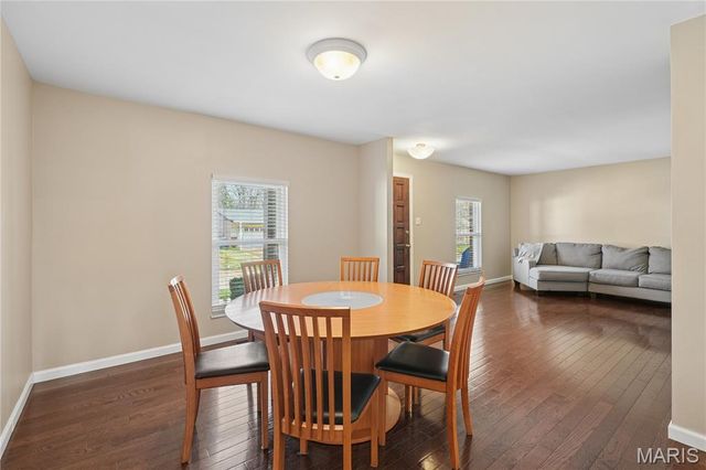 752 Rockridge Drive, Manchester, MO 63021