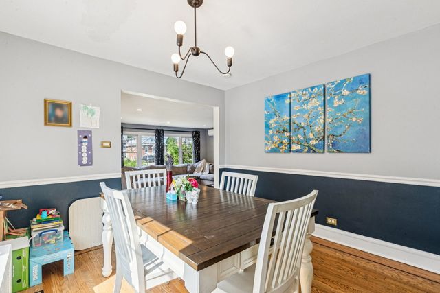 1656 Harding Road, Northfield, IL 60093