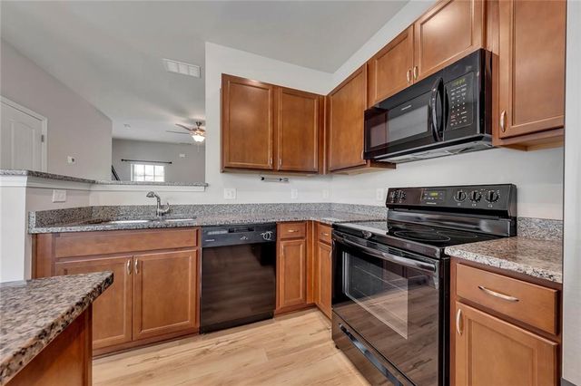 105 Colonial Drive, Calhoun, GA 30701