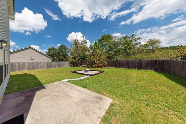 105 Colonial Drive, Calhoun, GA 30701