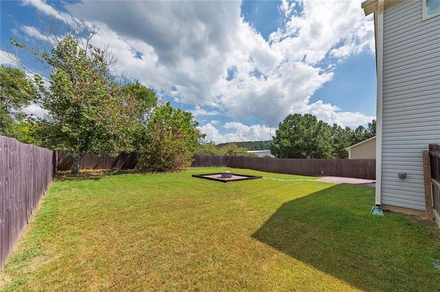 105 Colonial Drive, Calhoun, GA 30701