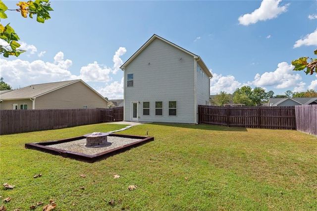 105 Colonial Drive, Calhoun, GA 30701