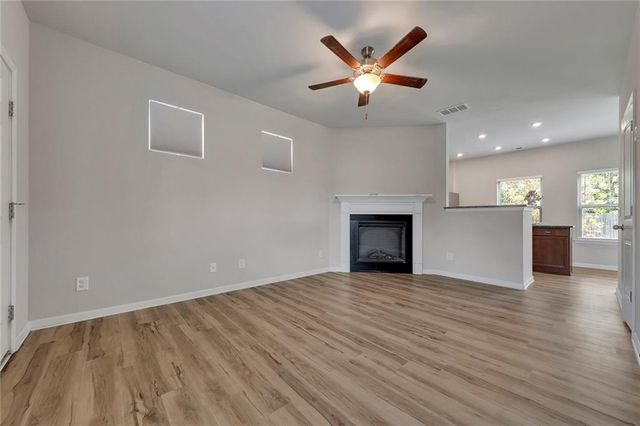 105 Colonial Drive, Calhoun, GA 30701