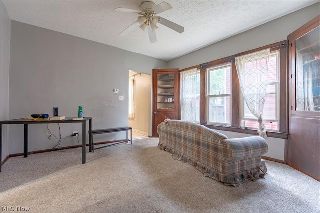 4619 Pearse Avenue, Newburgh Heights, OH 44105