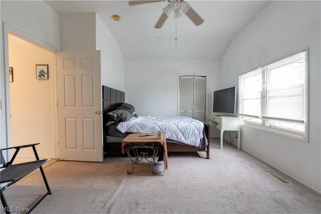 4619 Pearse Avenue, Newburgh Heights, OH 44105