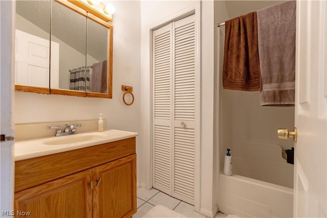 4619 Pearse Avenue, Newburgh Heights, OH 44105