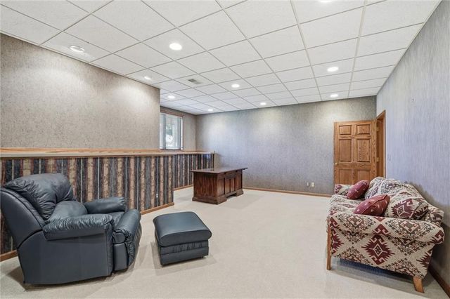3341 W 271 Street, Louisburg, KS 66053