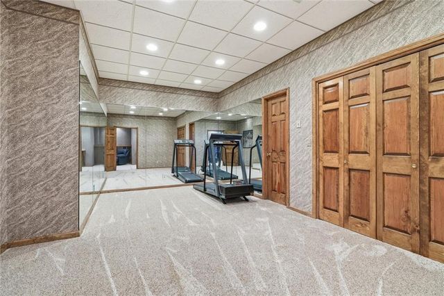 3341 W 271 Street, Louisburg, KS 66053
