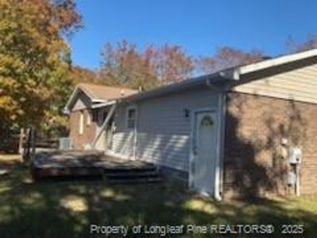 6916 Calamar Drive, Fayetteville, NC 28314