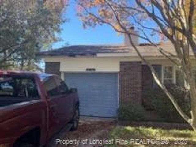 6916 Calamar Drive, Fayetteville, NC 28314