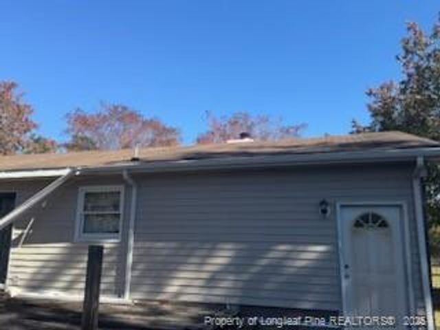 6916 Calamar Drive, Fayetteville, NC 28314