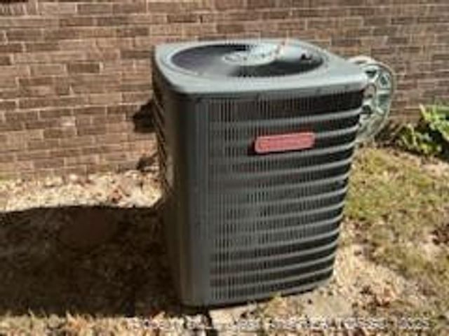 6916 Calamar Drive, Fayetteville, NC 28314