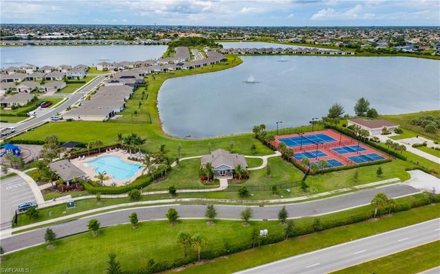 374 Spring Hill Lake LOOP, Cape Coral, FL 33993