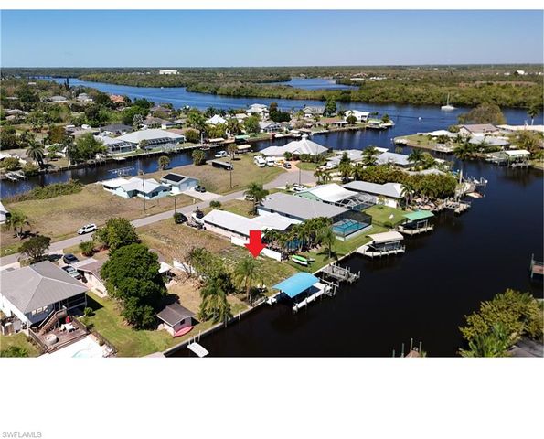 2044 Aruba AVE, Fort Myers, FL 33905