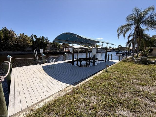 2044 Aruba AVE, Fort Myers, FL 33905