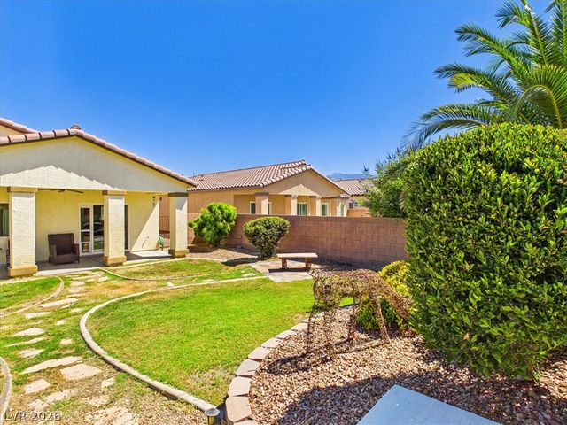5081 East Monte Penne Way, Pahrump, NV 89061
