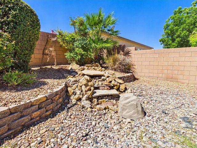 5081 East Monte Penne Way, Pahrump, NV 89061