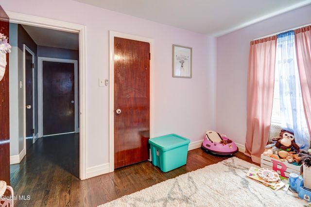 195 Northampton Road, Amsterdam, NY 12010