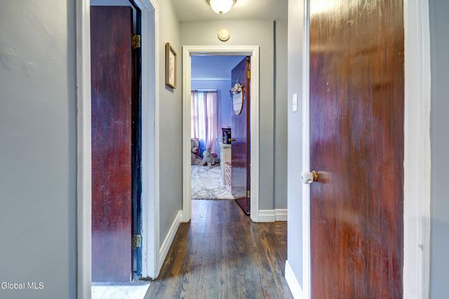 195 Northampton Road, Amsterdam, NY 12010