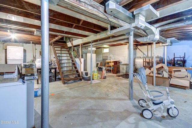 195 Northampton Road, Amsterdam, NY 12010