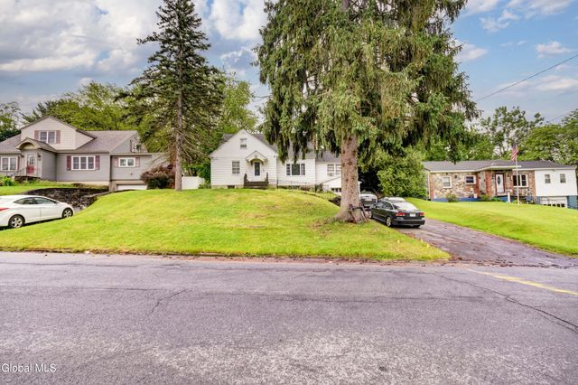 195 Northampton Road, Amsterdam, NY 12010