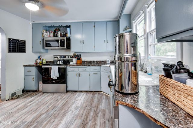 195 Northampton Road, Amsterdam, NY 12010